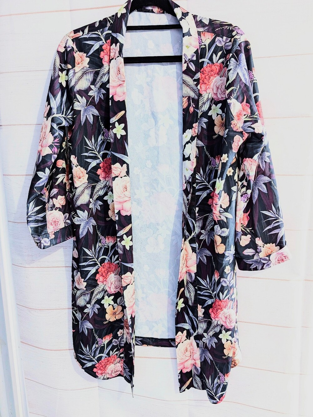 Floral Kimono Robe / Blazer  Black with Pink Rose Print Size Large No Tags